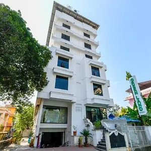 Hotel Oyo 11309 Land Residency, Kochi